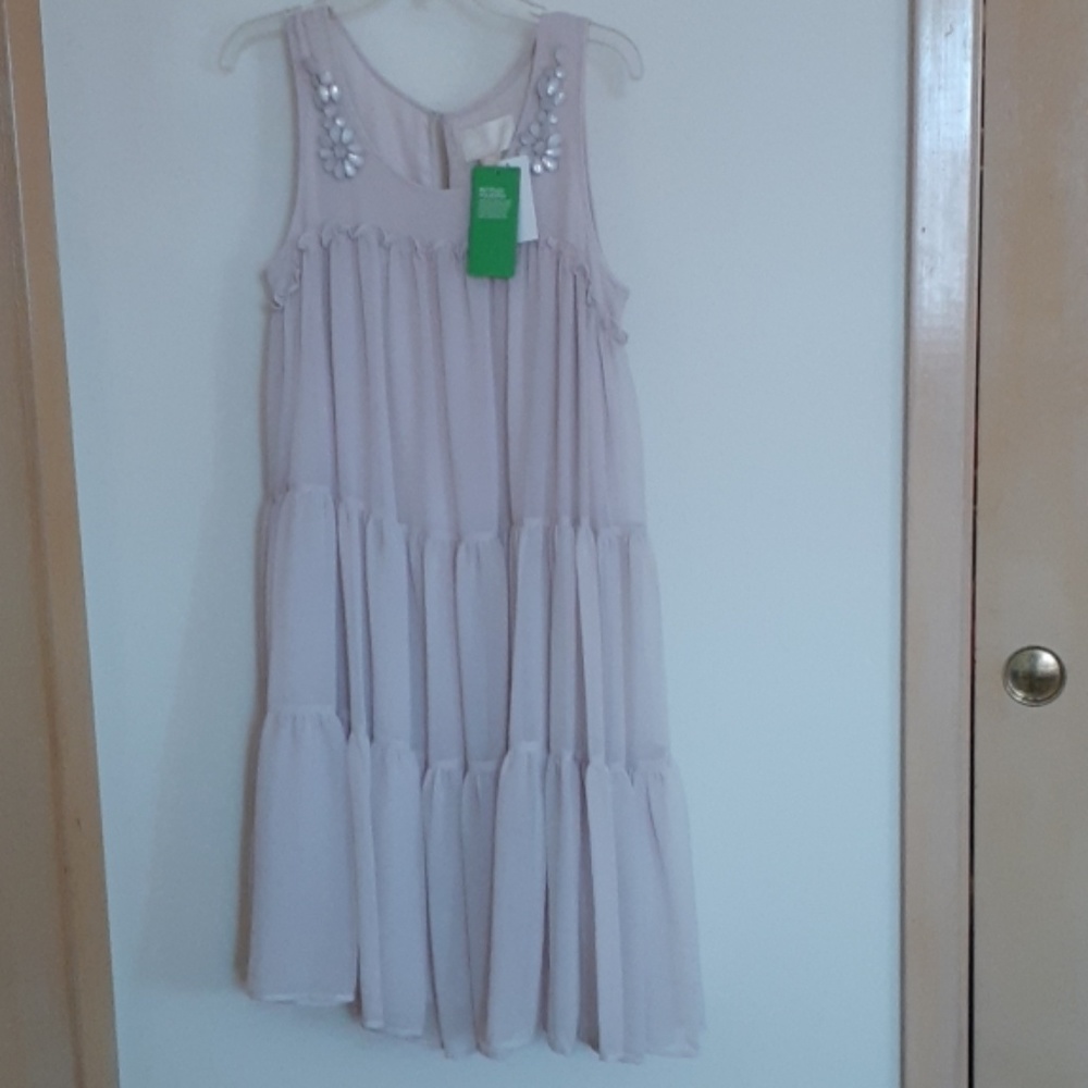 Dress - Picture 2 of 3